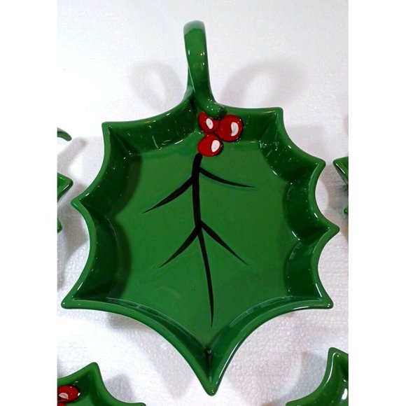 Set of 5 Temp-tations by Tara Cardinal HOLLY Leaf Serving Snack Appetizer Plates - Picture 8 of 8